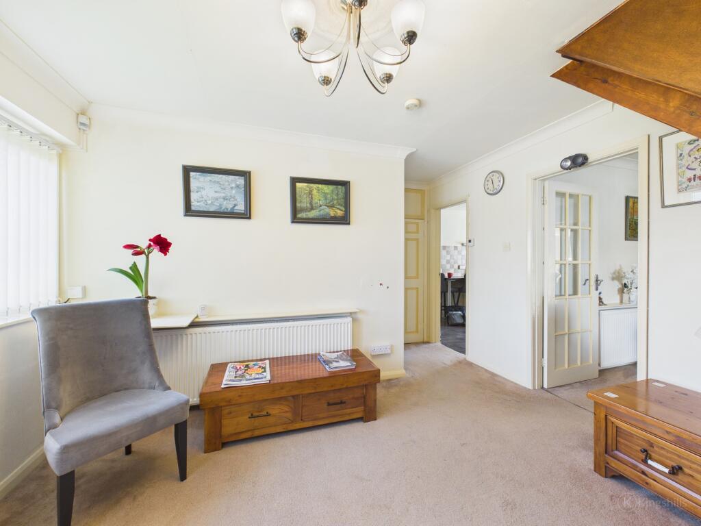 Battingswood Gardens, Naphill, High Wycombe - More