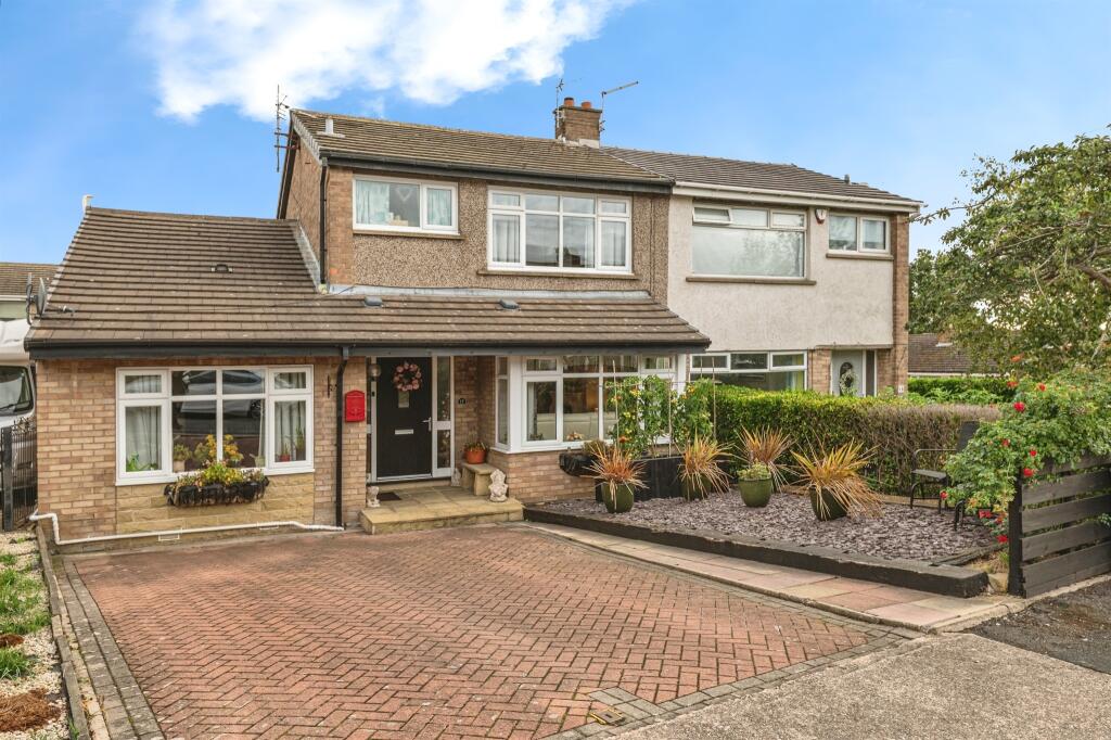 Main image of property: Mapplewell Crescent, Ossett