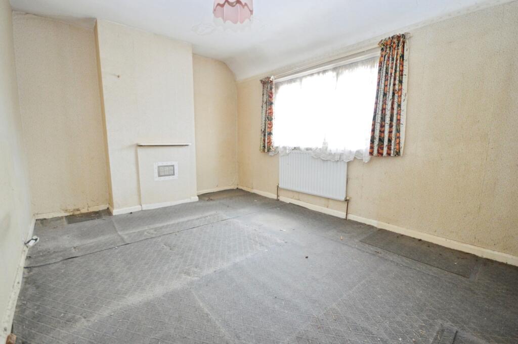 Springfield Road, Whitton, Twickenham, TW2 photo 3