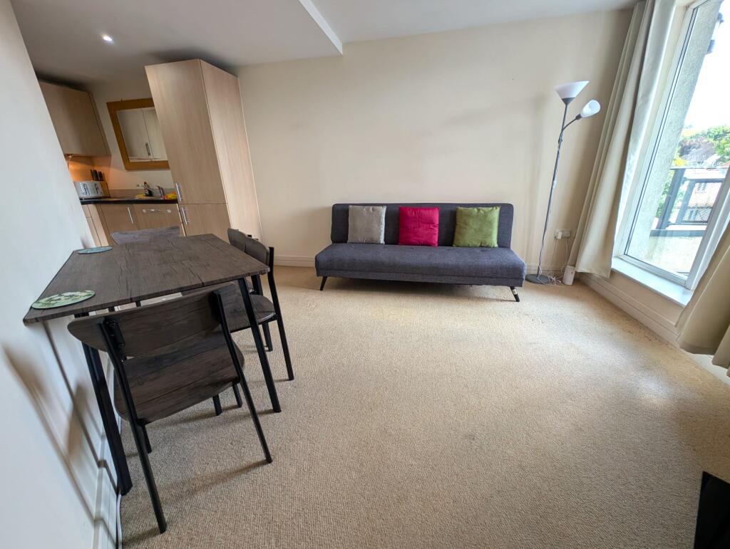 Main image of property: 87 Greyhound Hill, Hendon, London, NW4