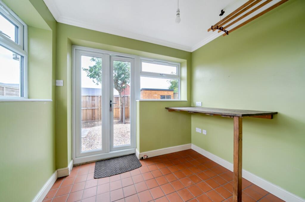 House in West Lindsey, Caistor TC - View 5