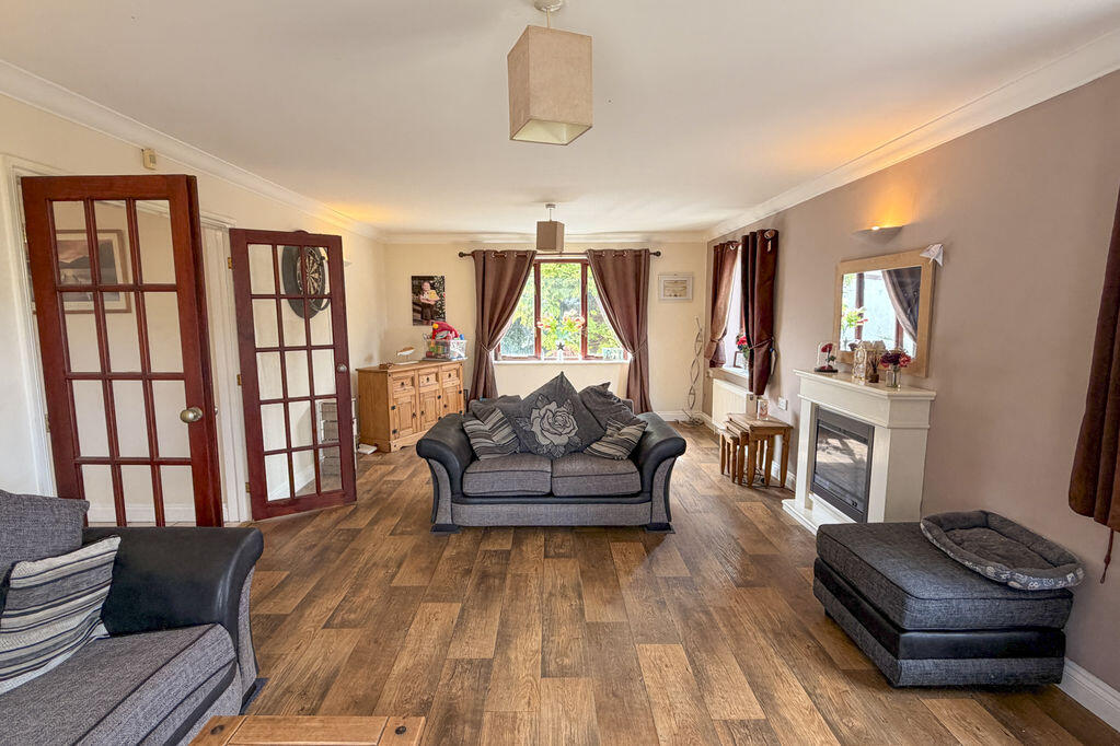 House in Taunton - View 3