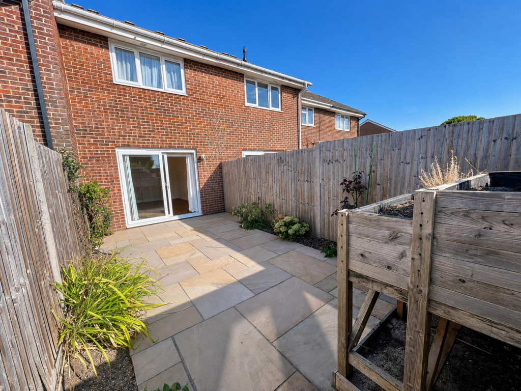 House in Gosport, Lee-on-the-Solent - More