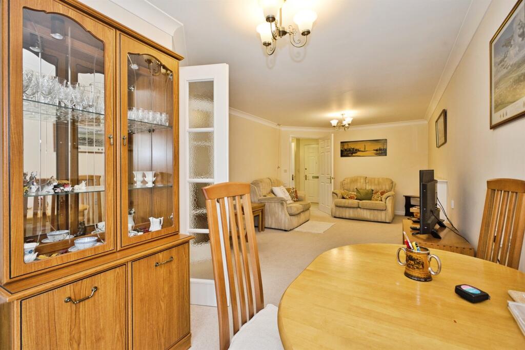 Apartment in Bath - More