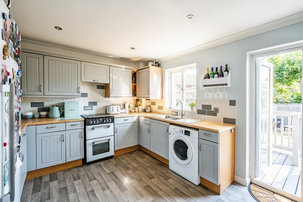 House in Eastbourne, East Sussex - More