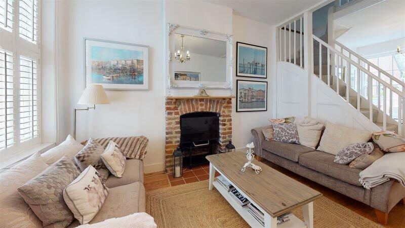 House in Canterbury - View 2
