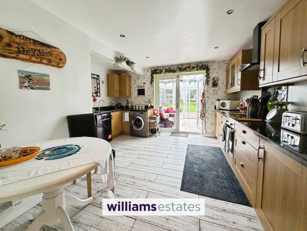Llanfair Dyffryn Clwyd, Ruthin, LL15 photo 3