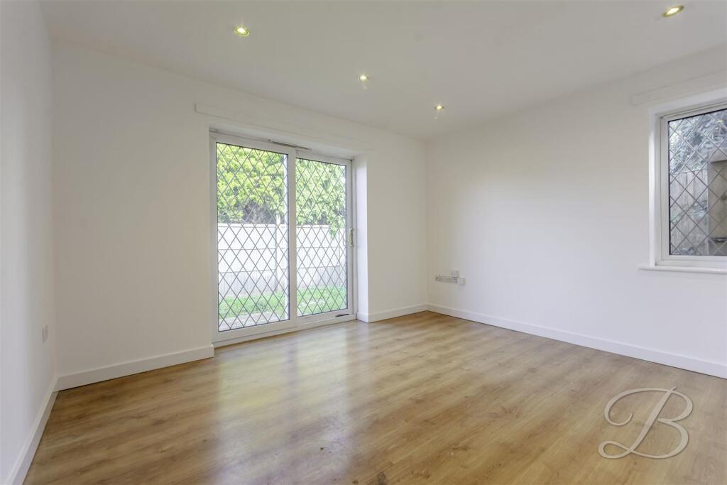 House in Newark and Sherwood, Rainworth - View 4
