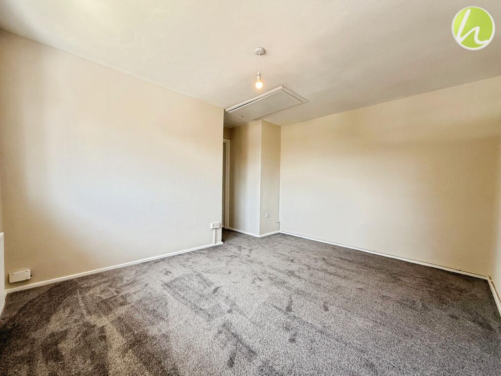 Mountfield Close, Stanford-Le-Hope, SS17 - More