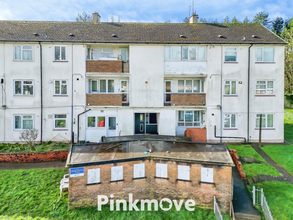 2-bed flat on Vermeer Crescent, Newport, £80,000