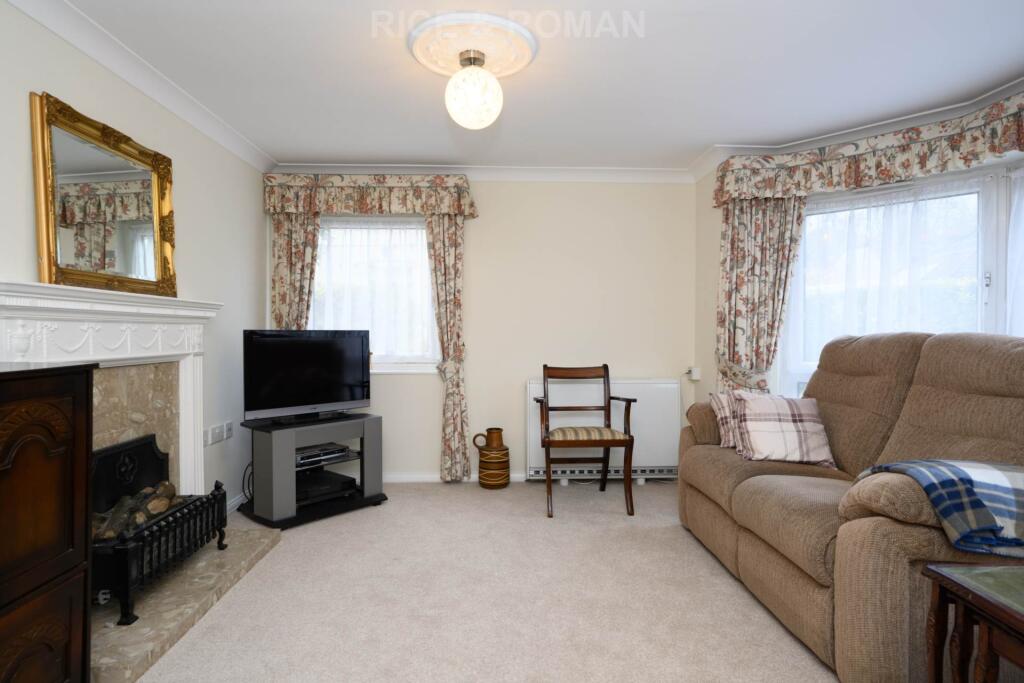 Ashley Avenue, Epsom photo 2