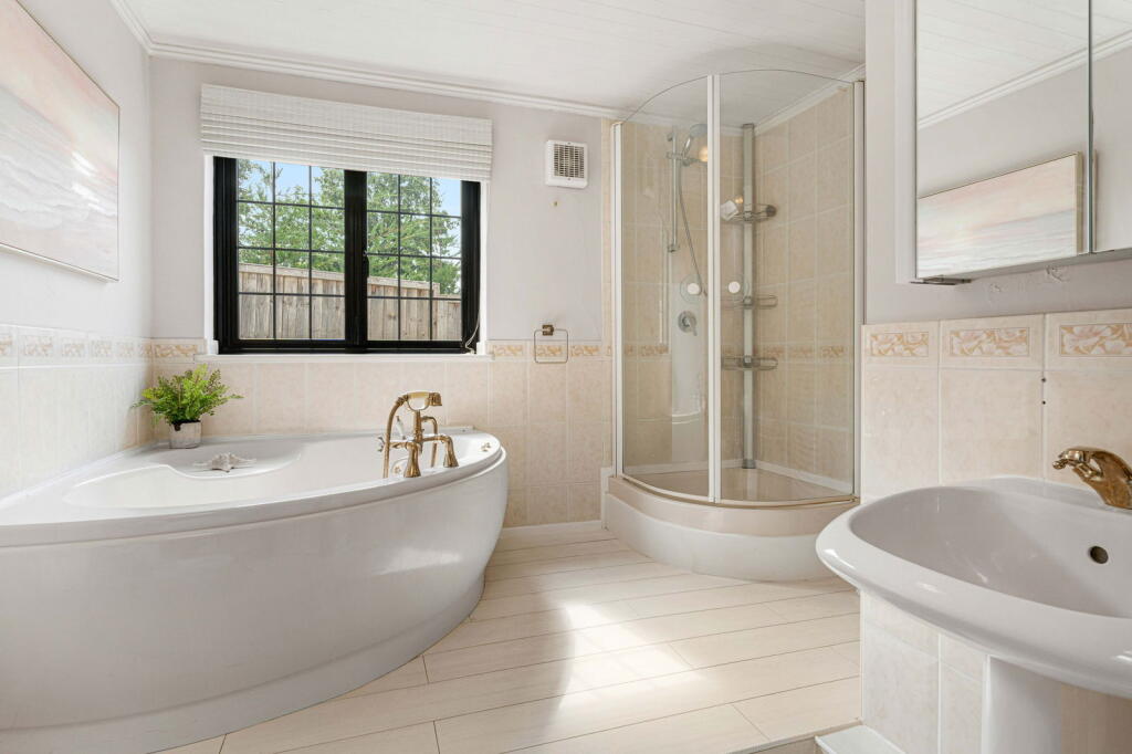 Additional image 27 of Codicote Road, Welwyn, AL6