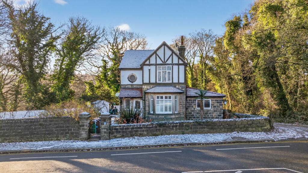 Main image of property: New Road Side, Horsforth, Leeds, West Yorkshire, LS18