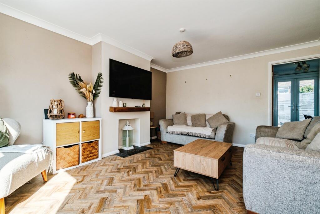 House in Brighton - View 5