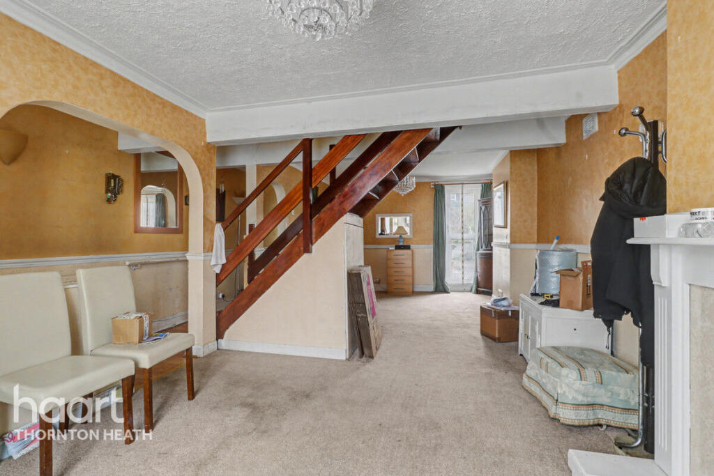 Livingstone Road, Thornton Heath photo 4