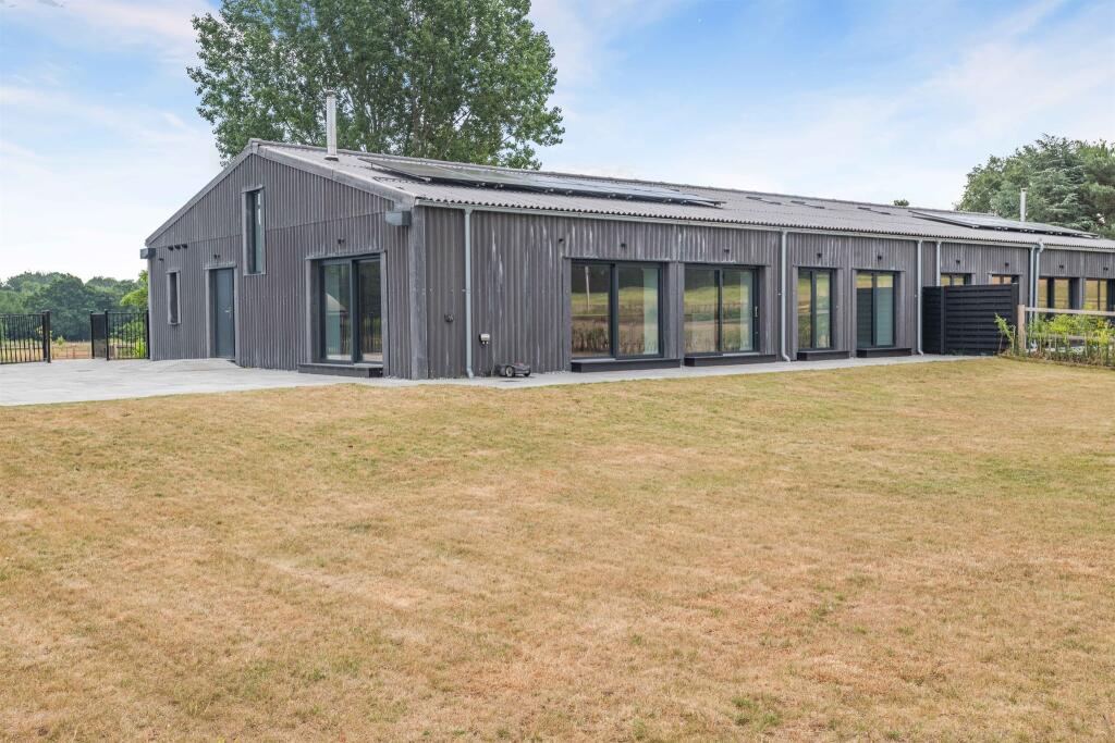 4-bed house on Dereham Road, Reepham, Norwich, £900,000