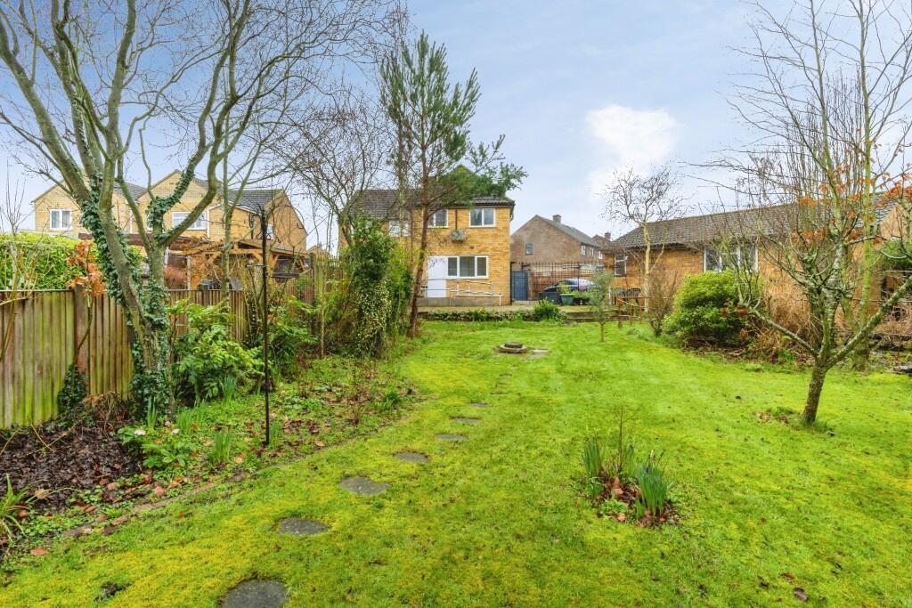 Lyall Close, MK45 photo 5