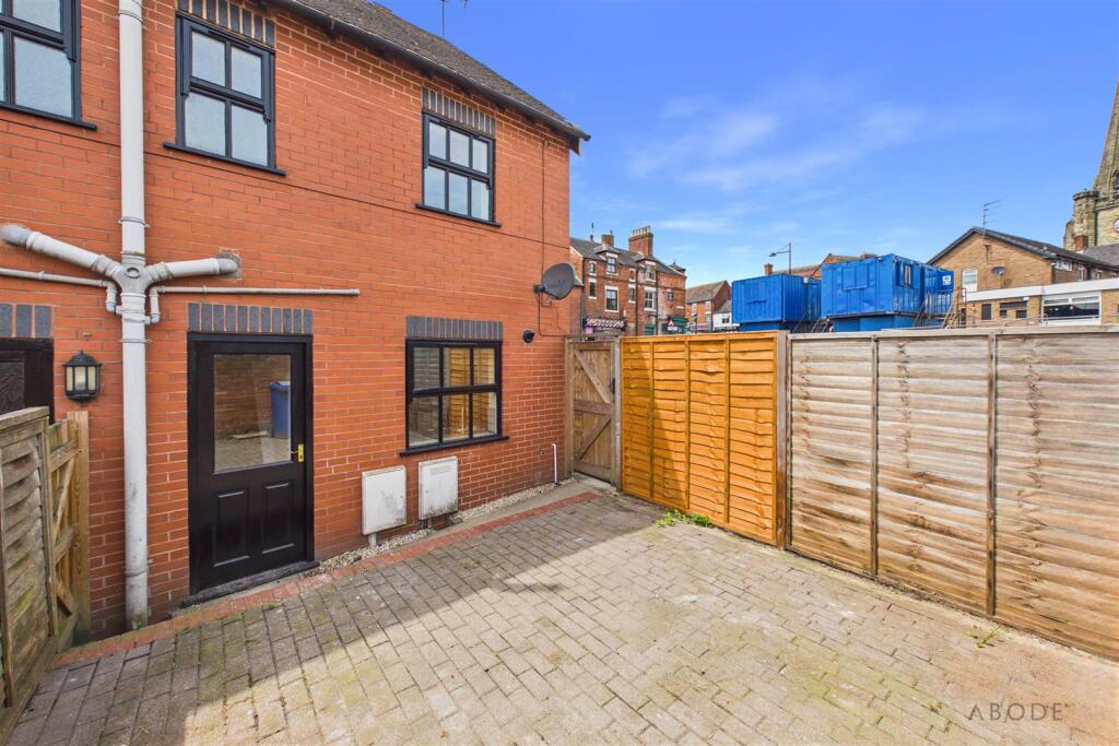Main image of property: Bridge Street, Uttoxeter, Staffordshire ST14 8AP