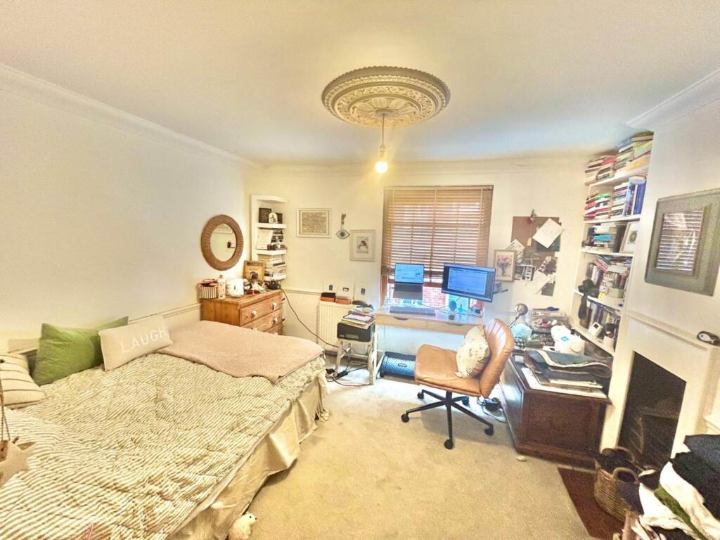 House in Brighton - View 5