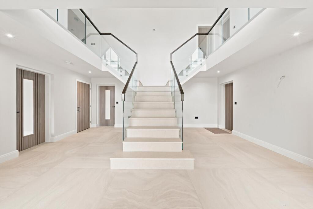 House in Rushcliffe, Keyworth - View 4
