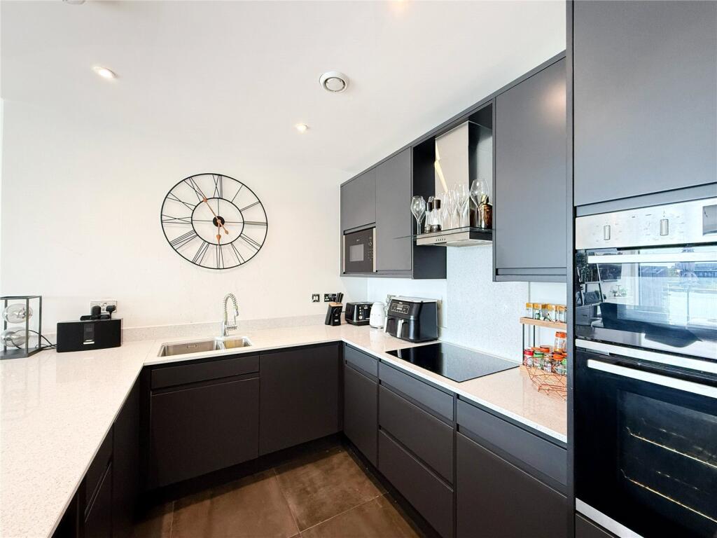 Kensal Drive, West Didsbury, M20 photo 4