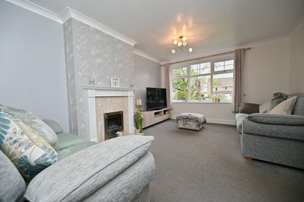 House in Barnsley, South Yorkshire - More