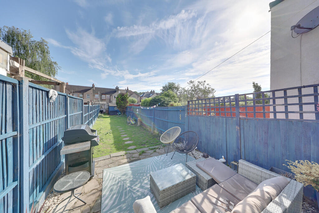 Meadow View, Orpington photo 4