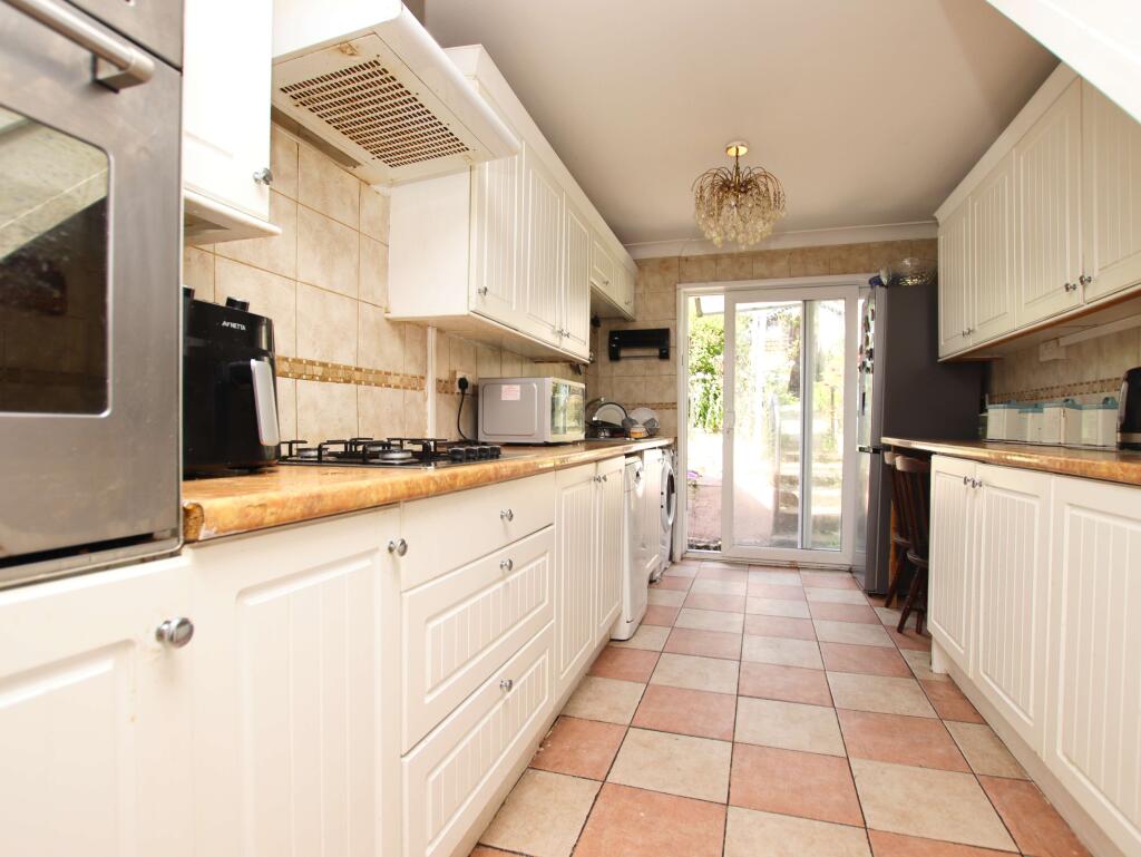 Moorland Crescent, Beddau, Pontypridd, CF38 2DN - View 4