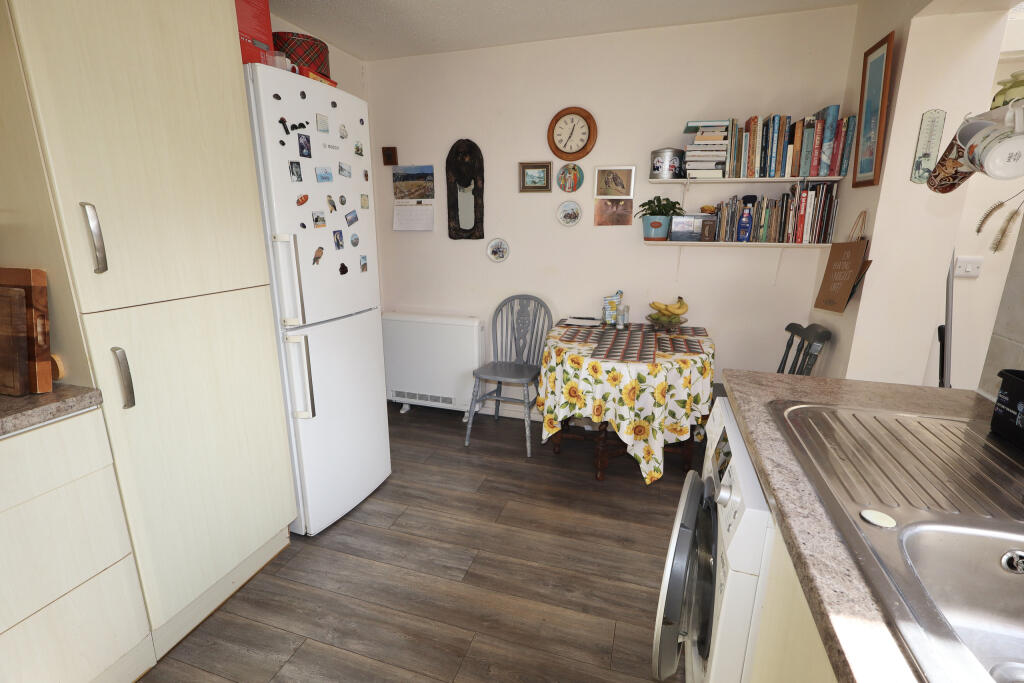 Golding Close, Wells photo 4