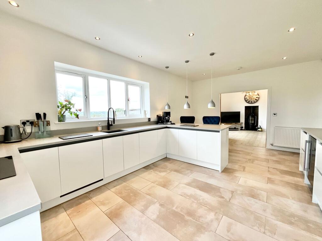 House in Stoke-on-Trent - View 2