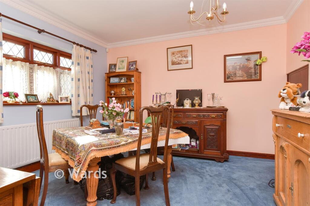 House in Gravesham, Meopham - More
