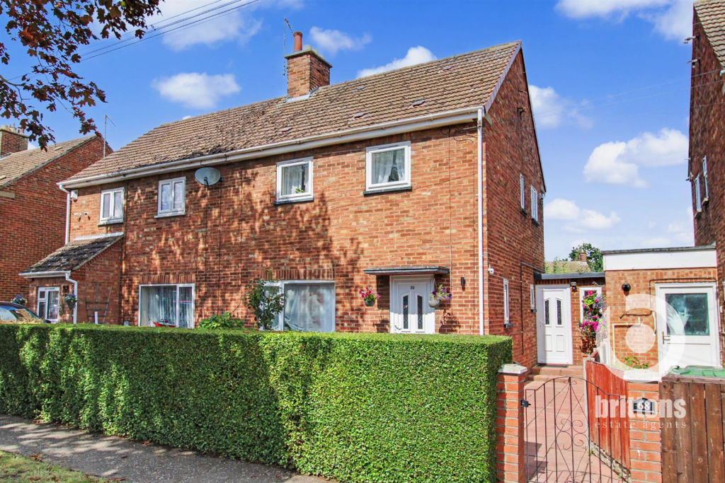 Main image of property: Beautifully Presented Family Home on Kingsway, King's Lynn