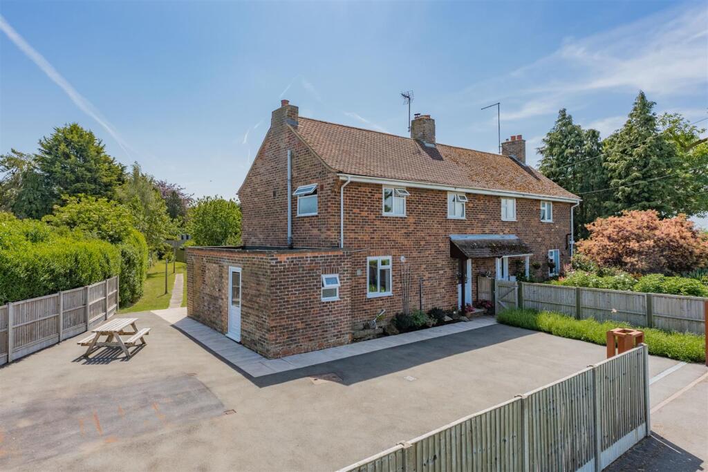 Main image of property: Clipston Lane, Great Oxendon, Market Harborough