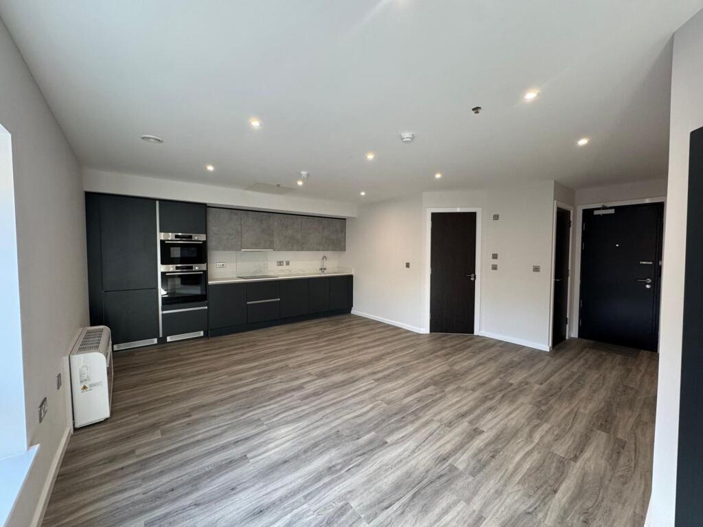 Main image of property: Caversham Road, Reading, RG1