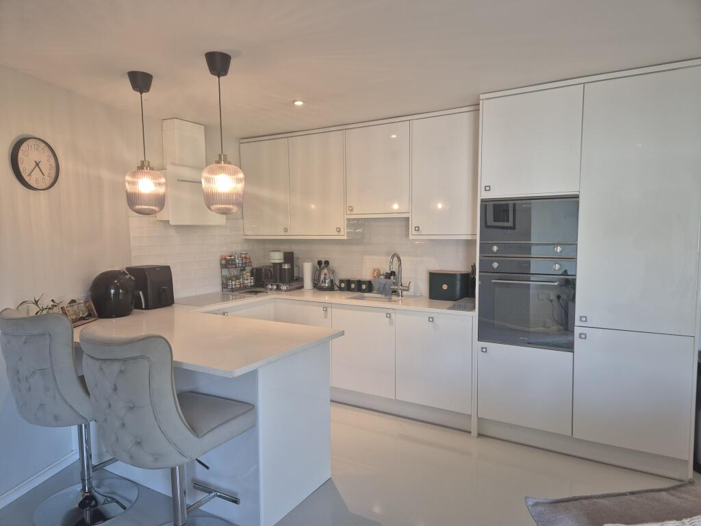 Apartment in Warrington - View 4