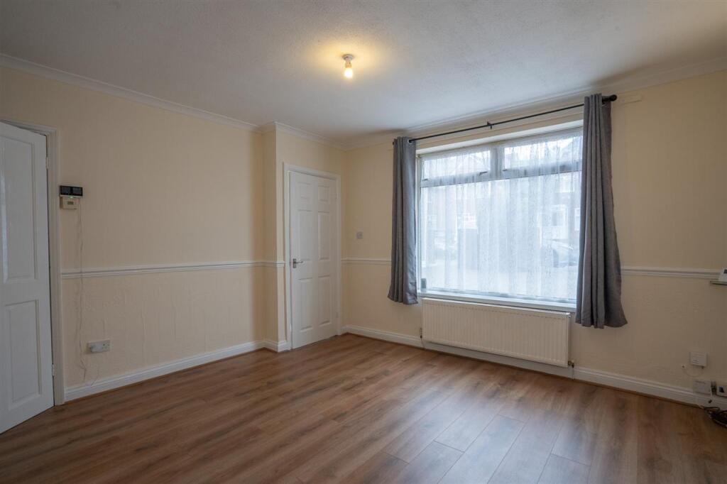 House in Birmingham, West Midlands - View 3
