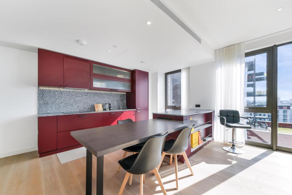 Apartment in London - More