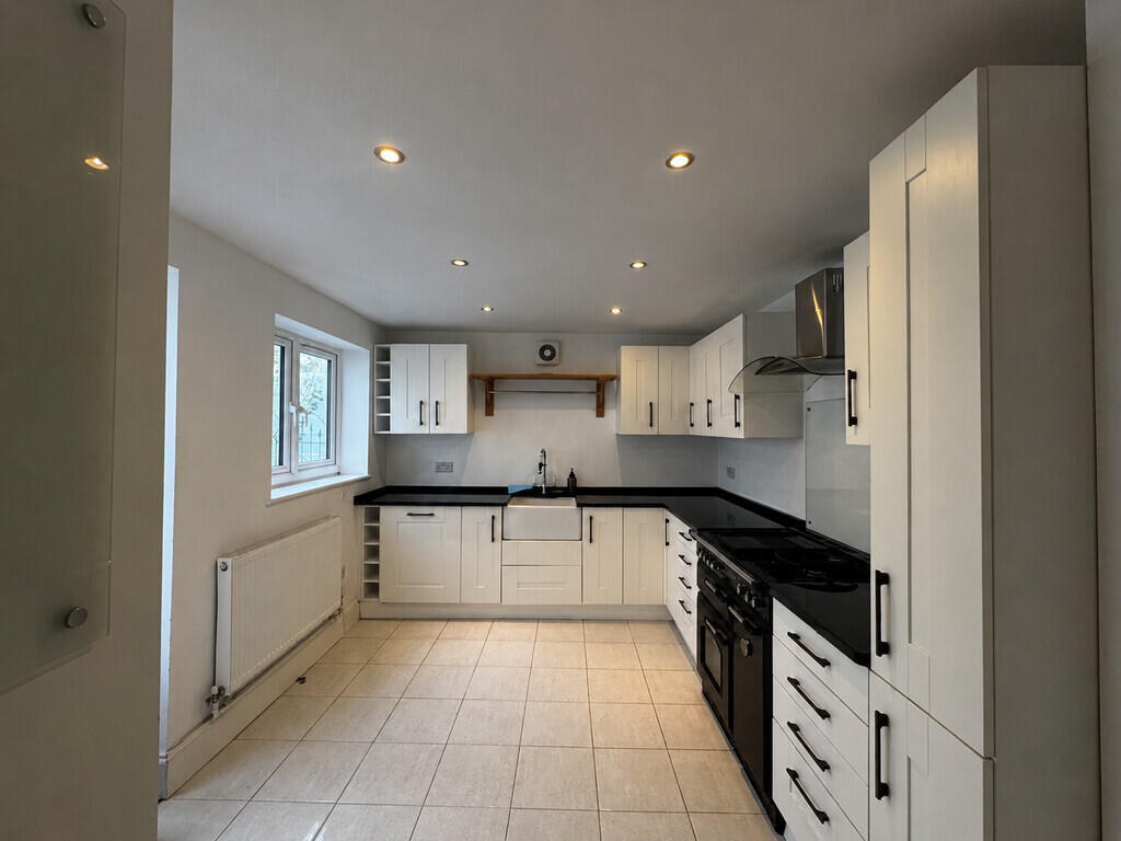 House in Plymouth - View 2