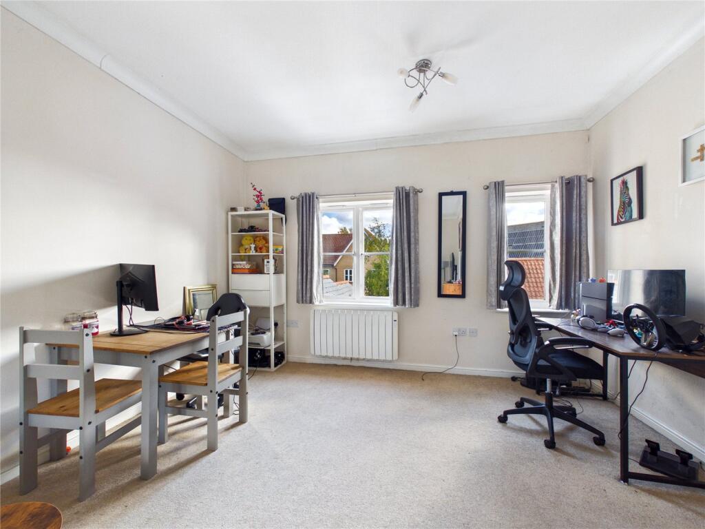 Apartment in Ipswich, Ravenswood - View 3