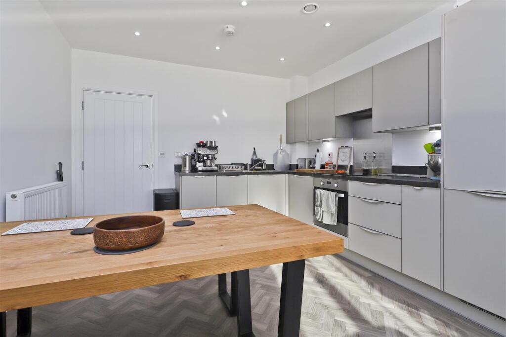 Bluenote Apartments, Hayes, UB3 photo 2