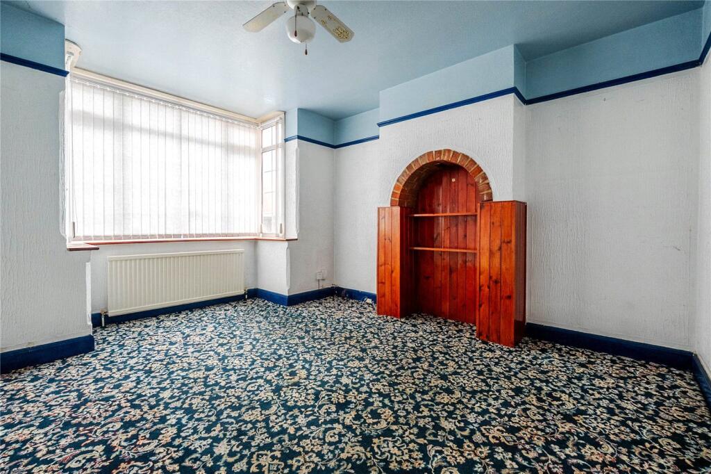 Stuart Street, Dunstable, Bedfordshire, LU6 photo 2