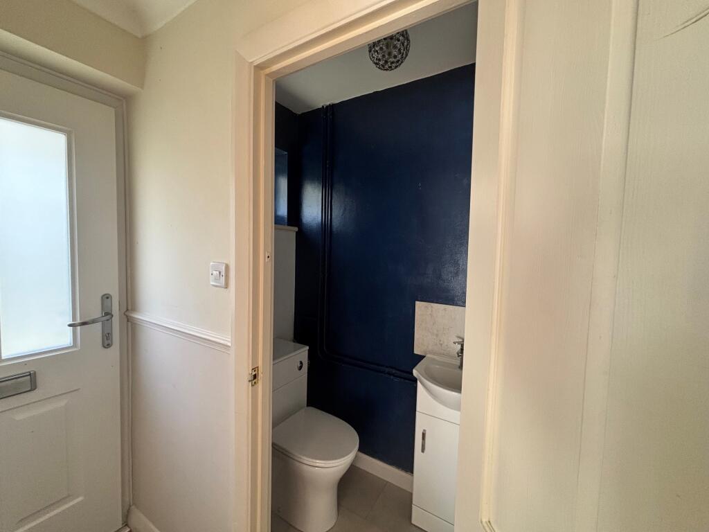 House in Dacorum, Tring - More