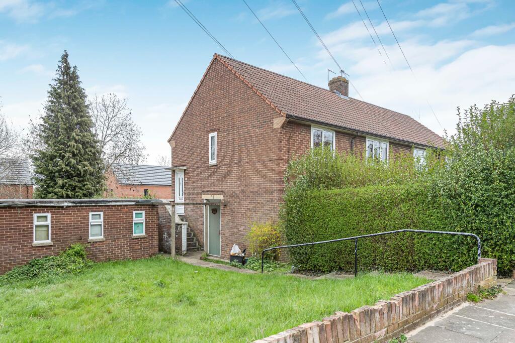 Main image of property: Wallingford Walk, St Albans, AL1