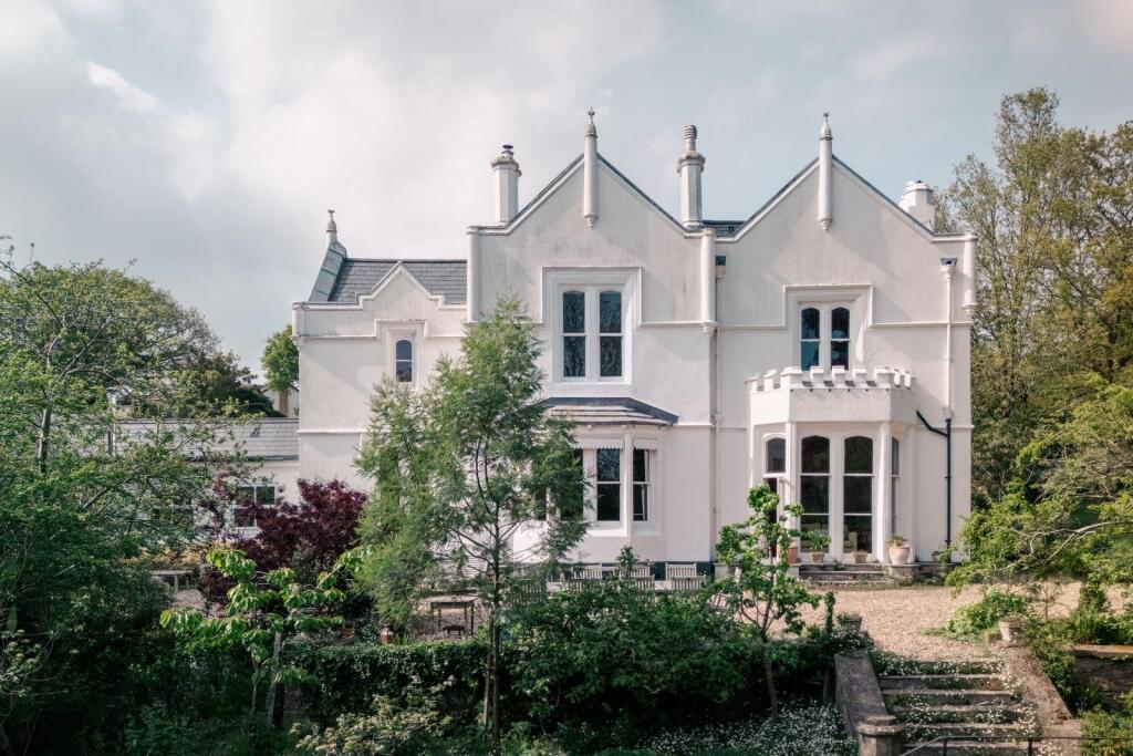 Main image of property: Dun Esk, Teignmouth, Devon