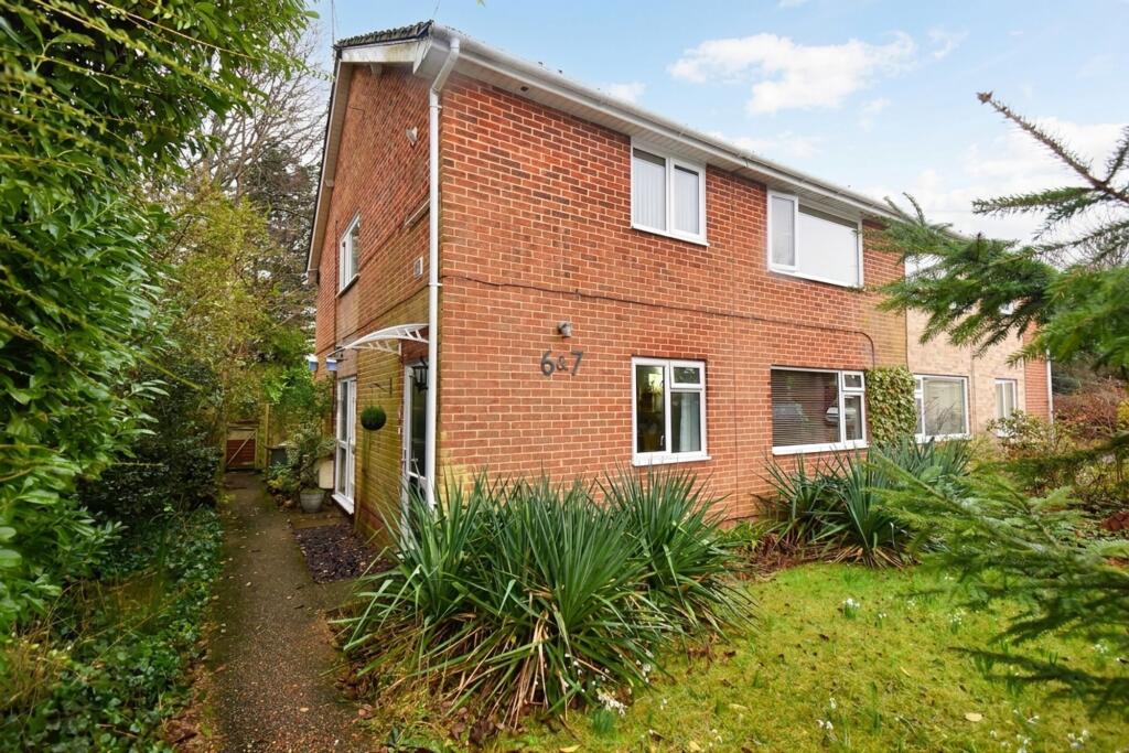 Main image of property: Neilson Close, Chandler's Ford, Hampshire, SO53 1GR