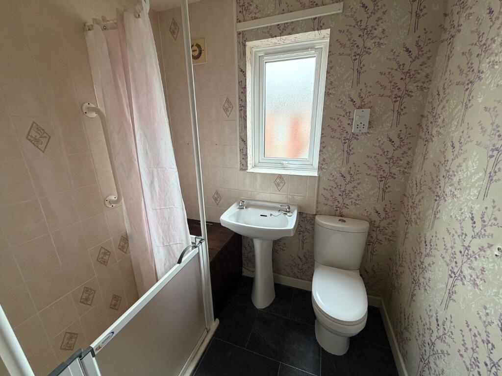 Napier Street, Oldham, Greater Manchester, OL2 photo 4
