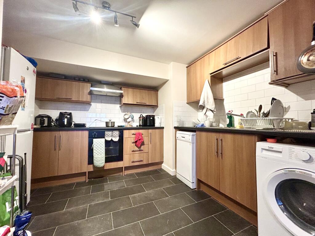 Apartment in Bristol - View 2