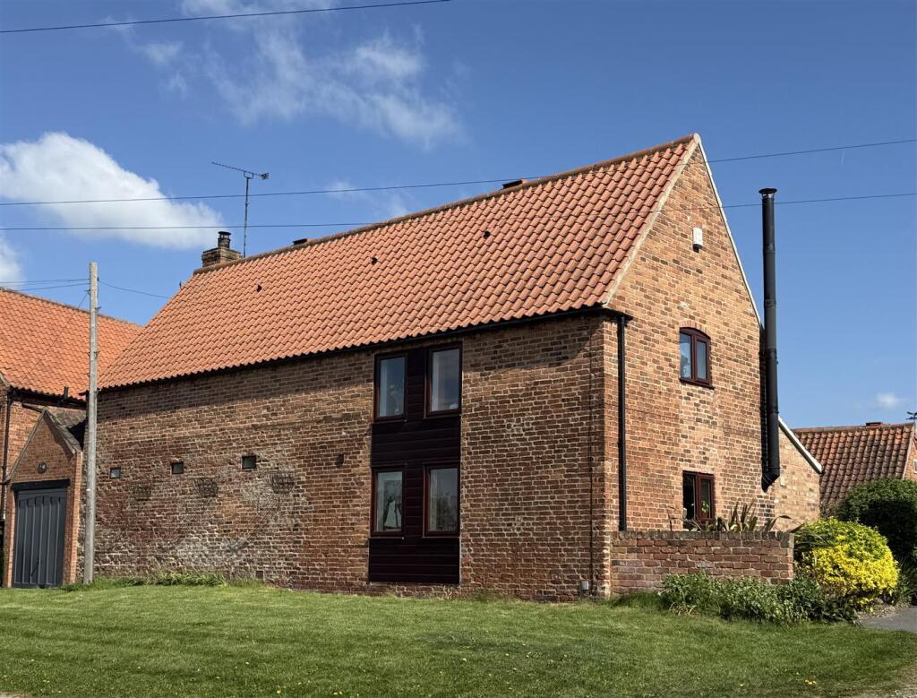 Main image of property: Manor Farm Rise, Wellow, Newark