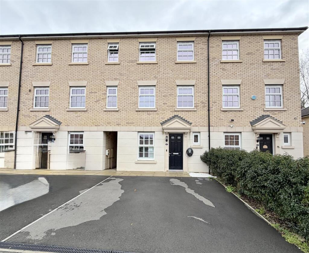 Main image of property: Conisbrough Grove, Garforth, Leeds