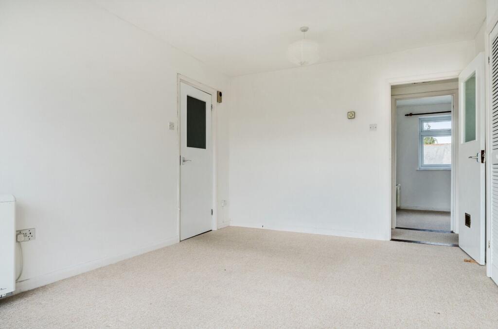 Apartment in East Hampshire, Petersfield - View 4